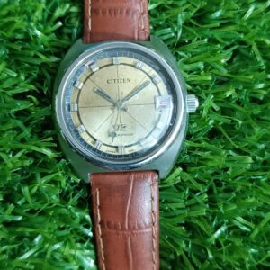 Vintage Citizen V2 yellow size 39mm including crown