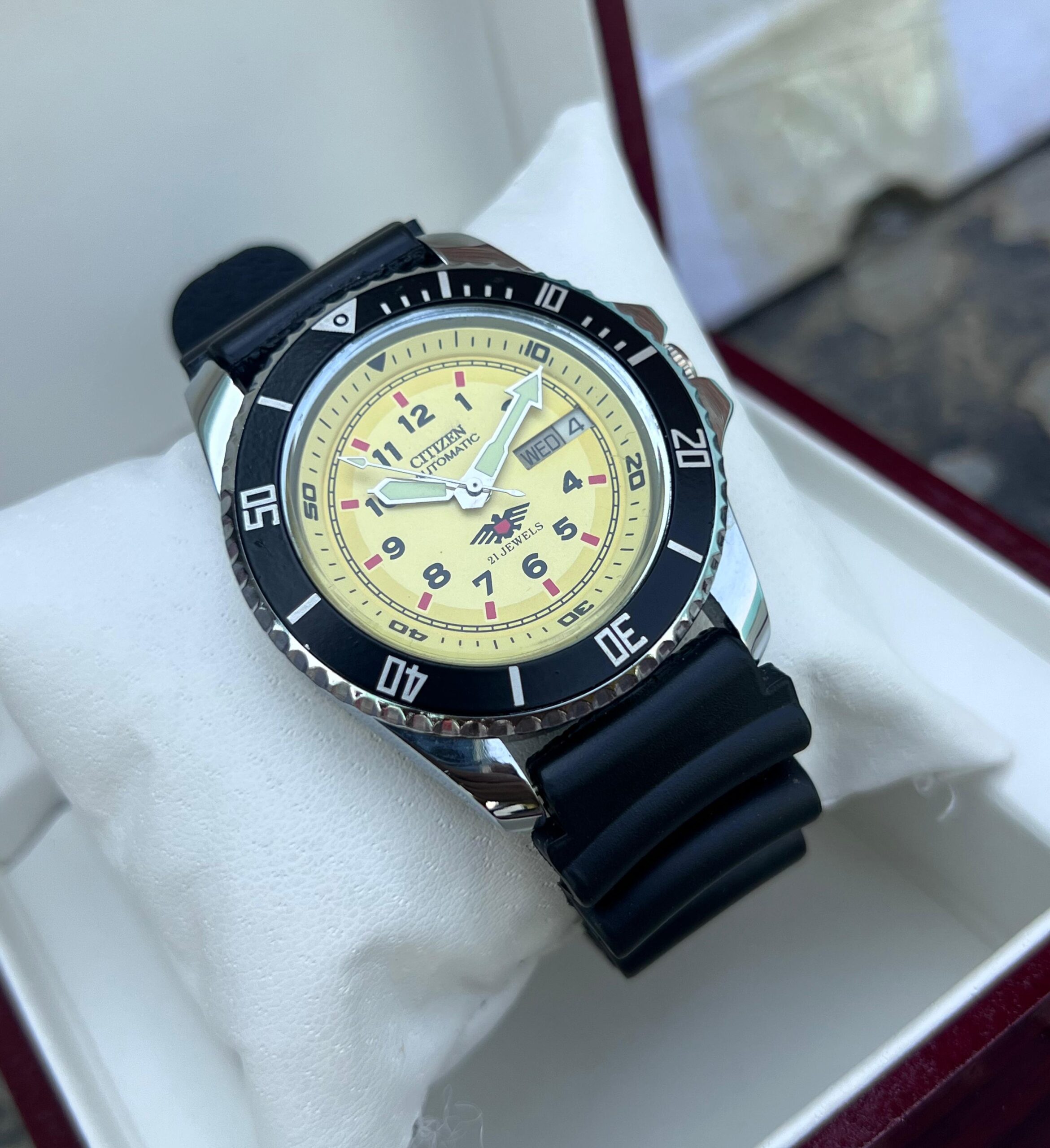 Citizen Sports Automatic – Modified yellow dial ko - Image 4