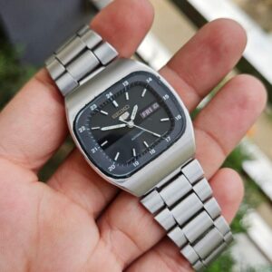 Vintage Seiko 5 automatic watch railway time square case black