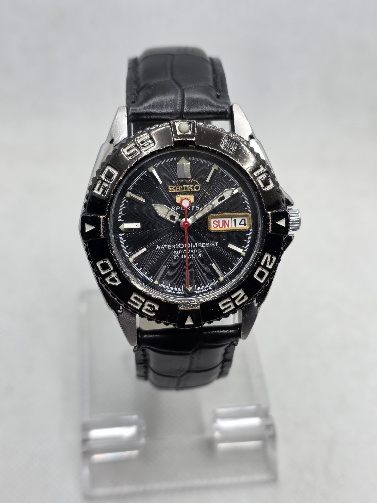 Vintage Seiko SNZB23J2 automatic day-date with Skeleton back