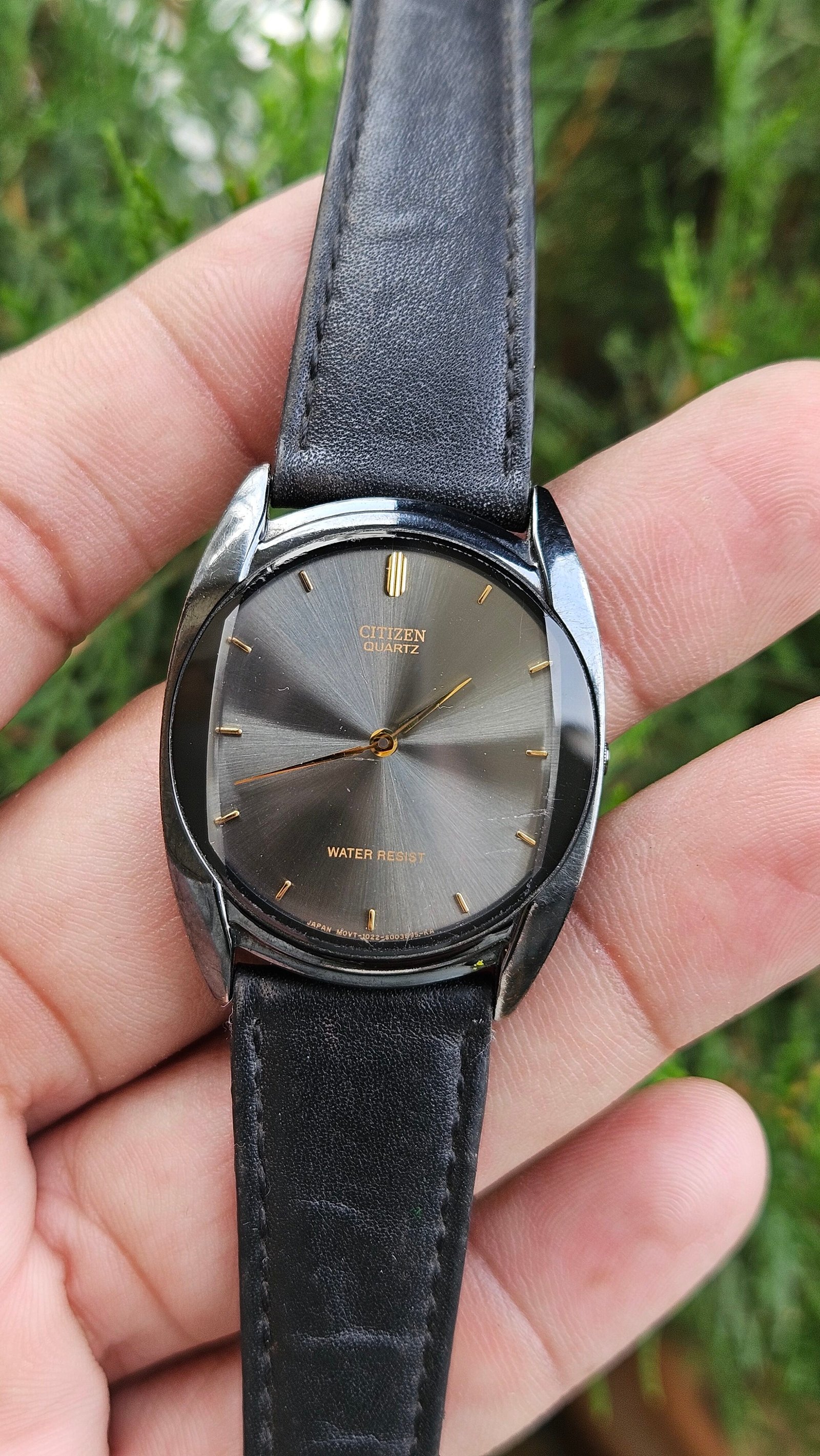Ladies citizen quartz watch.